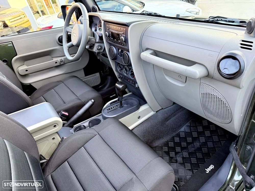 Jeep Wrangler 2.8 CRD ATX Sport - 20