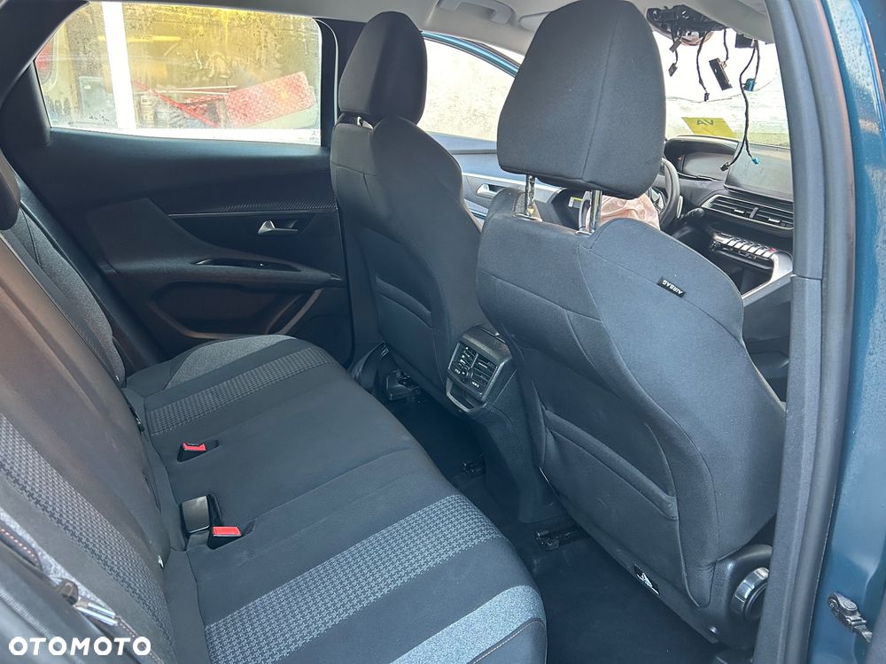 Peugeot 3008 - 14