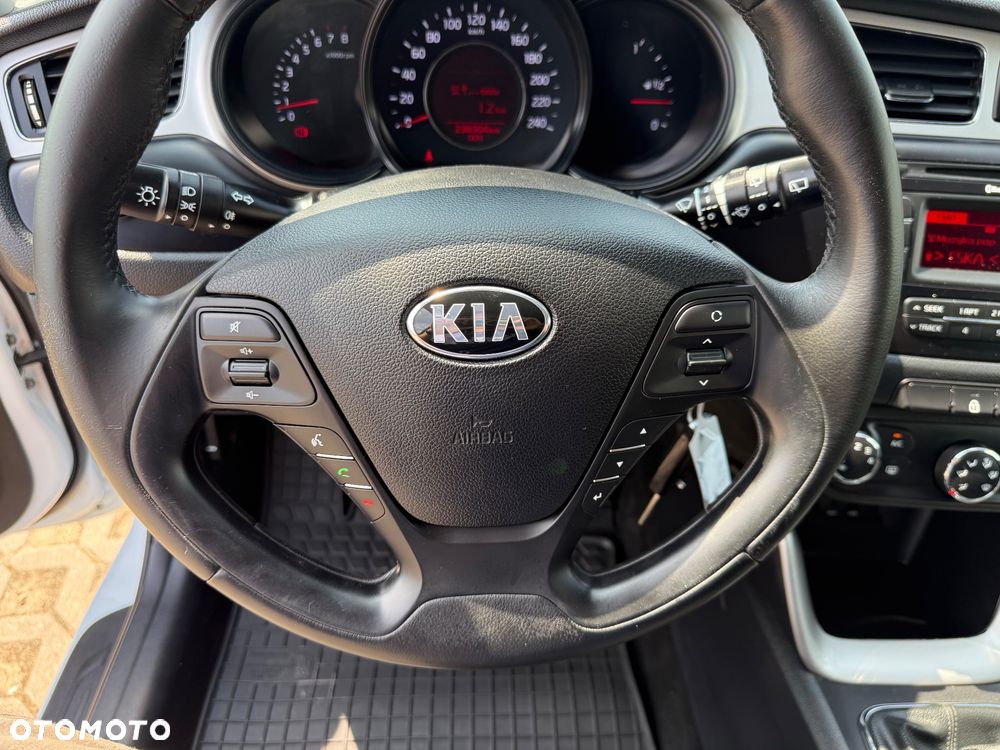 Kia Ceed 1.4 CVVT - 11