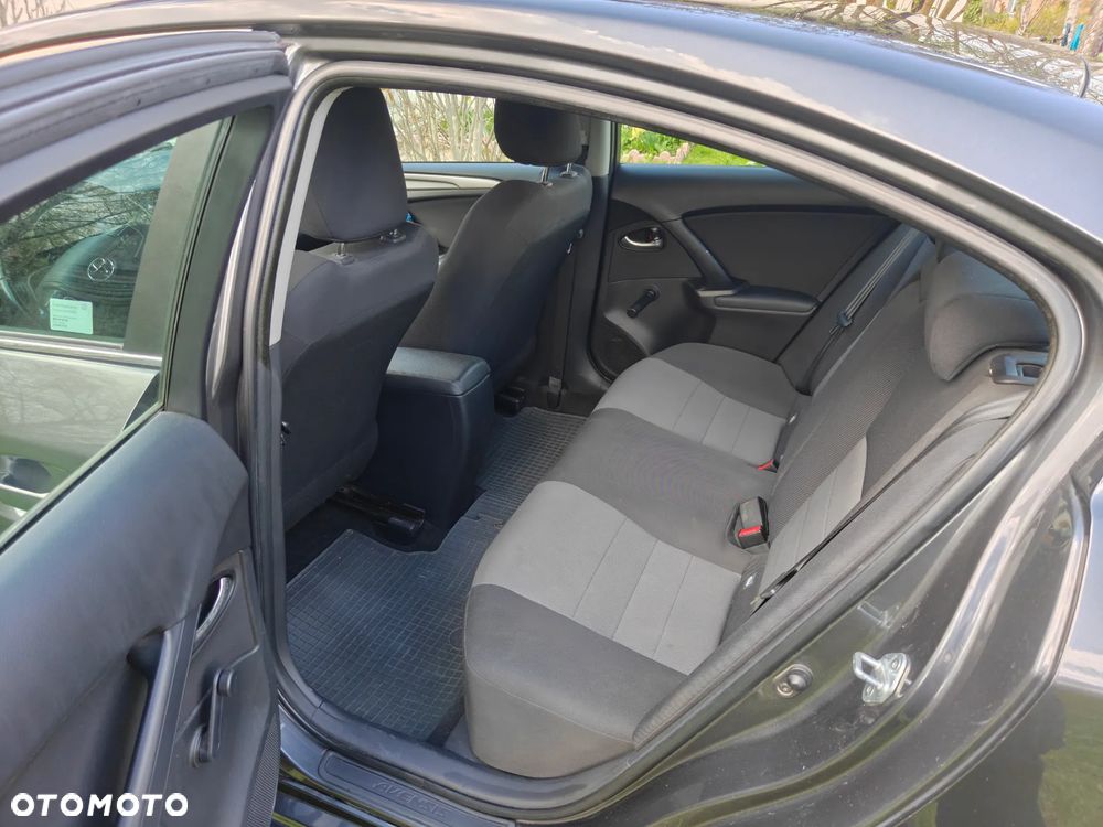 Toyota Avensis 1.6 D-4D Active - 16