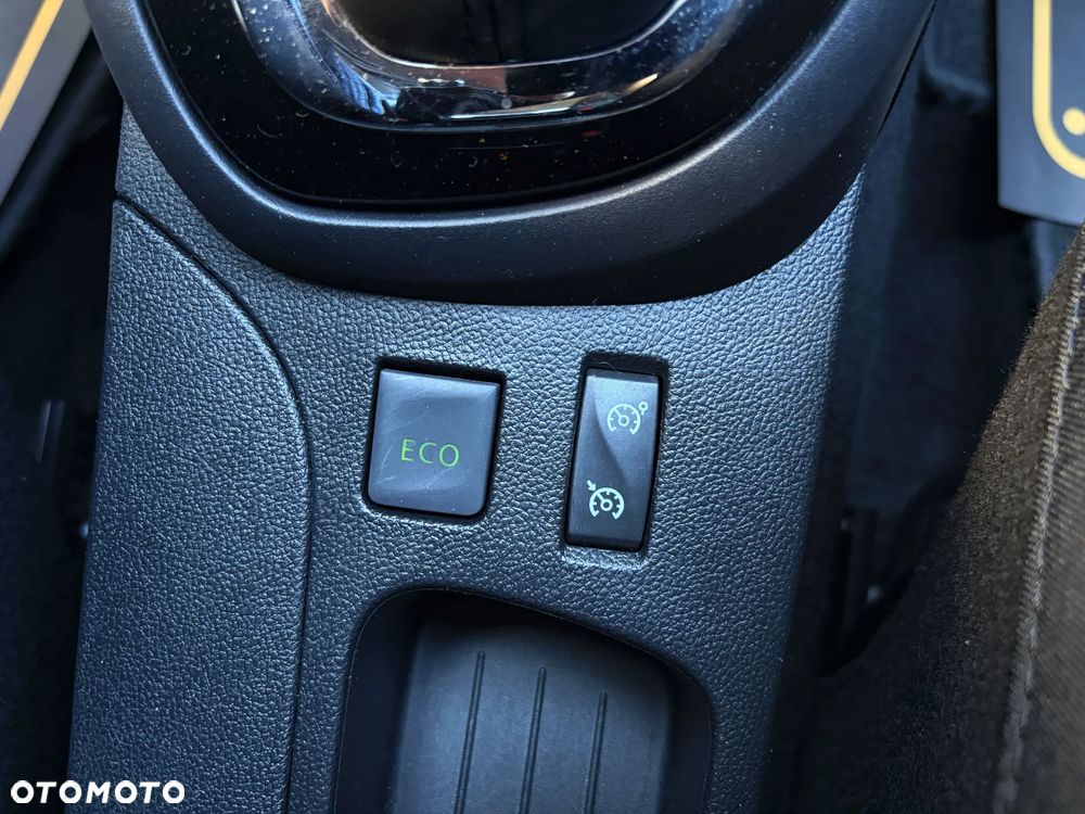 Renault Captur ENERGY TCe 120 EDC LIMITED - 31