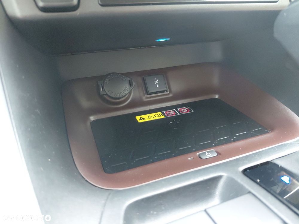 Toyota RAV4 - 25