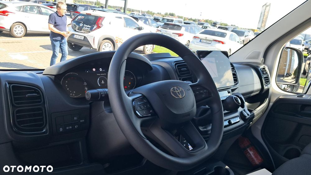 Toyota Proace MAX - 21