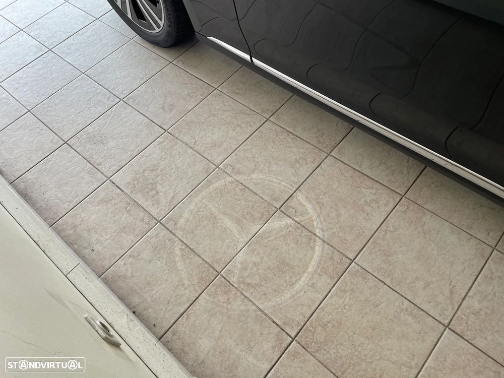 Mercedes-Benz EQE 300 Edition Electric Art - 18