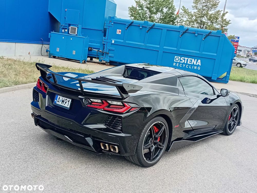 Chevrolet Corvette - 9