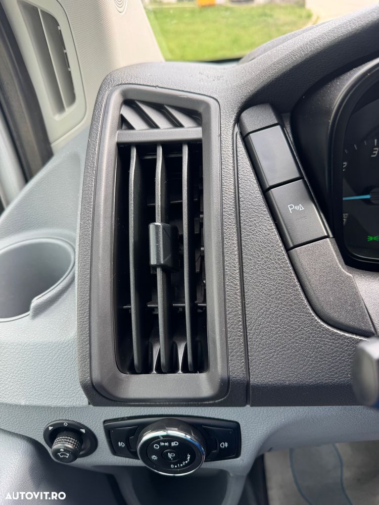 Ford Transit - 23