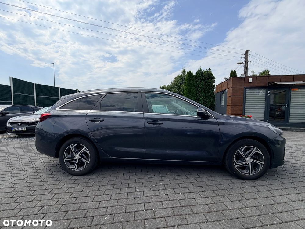 Hyundai i30 1.0 T-GDI Smart - 12