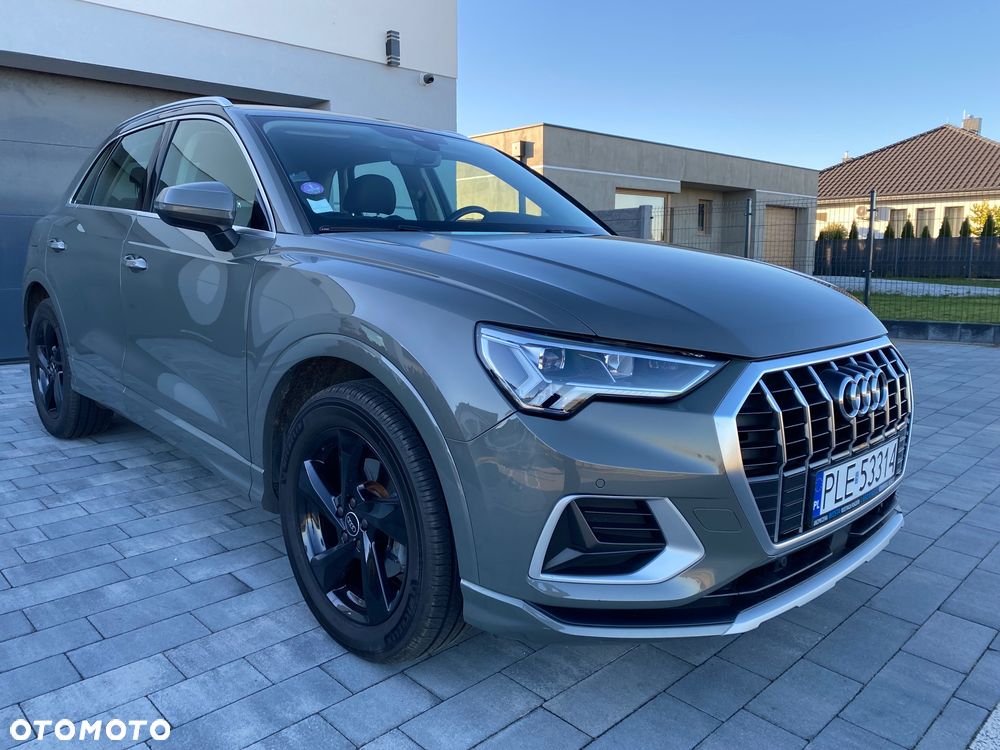 Audi Q3 2019 photo 2