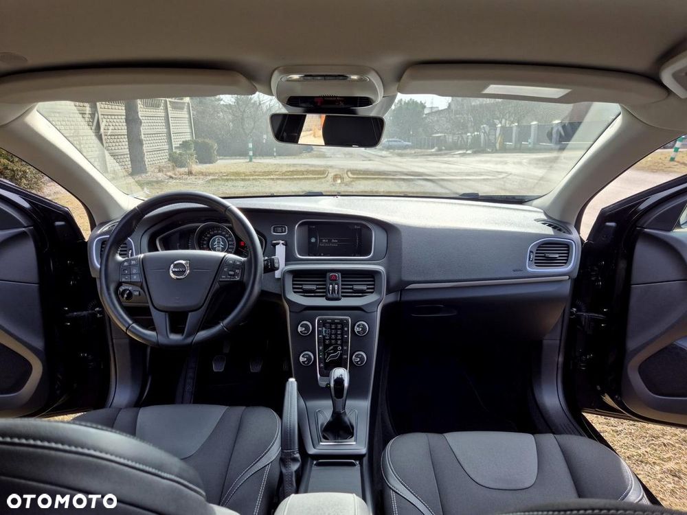 Volvo V40 T2 Kinetic - 12