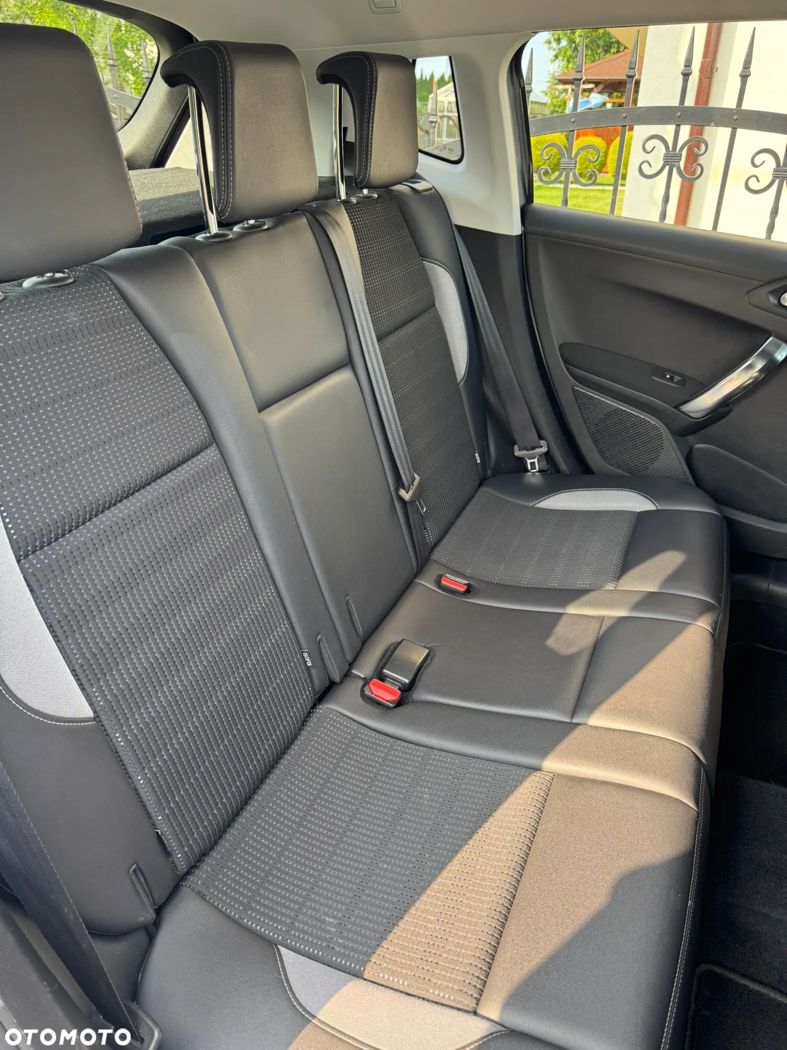 Peugeot 2008 - 18