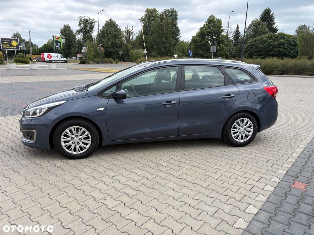 Kia Ceed 1.6 CRDi L - 11