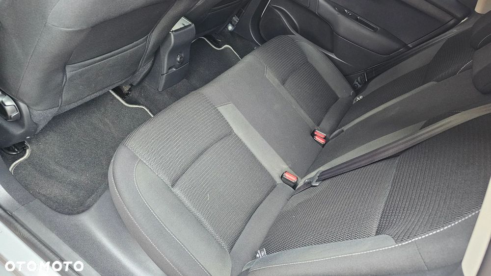 Citroën C4 e-HDi 115 ETG6 Exclusive - 22