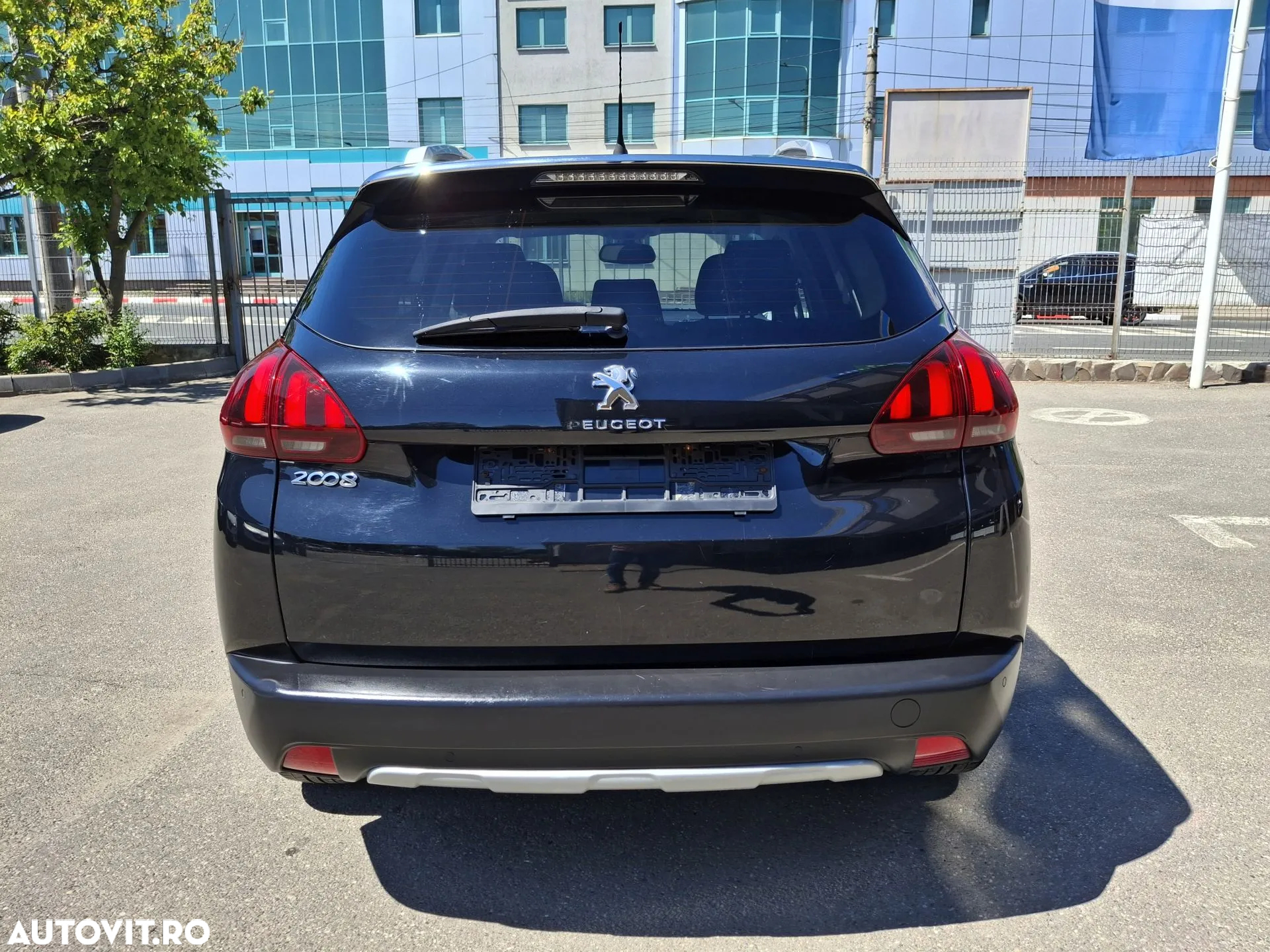 Peugeot 2008 - 5