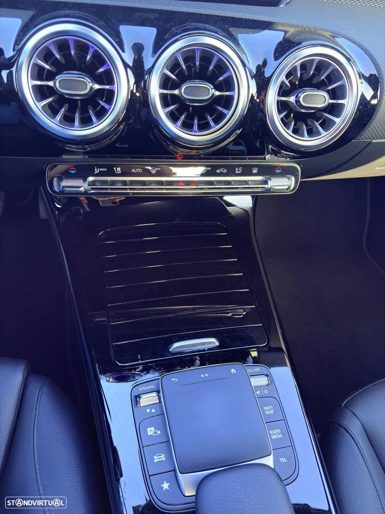 Mercedes-Benz A 250 e 8G-DCT Style - 17
