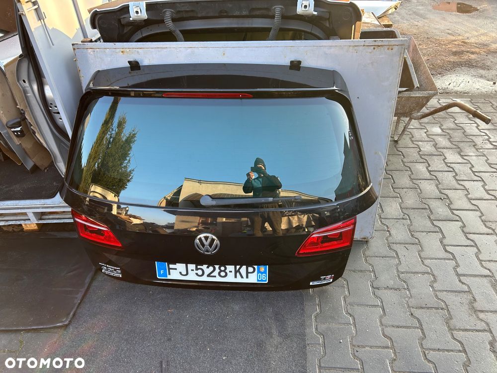 Volkswagen Golf Sportsvan klapa bagażnika tył tylna ładna czarna bez rdzy - 1