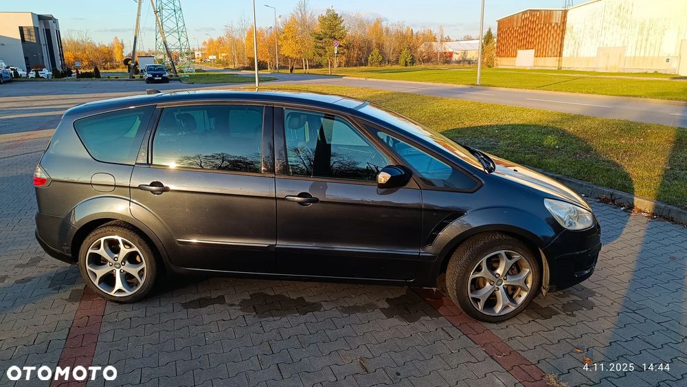 Ford S-Max 2.5 Titanium - 29
