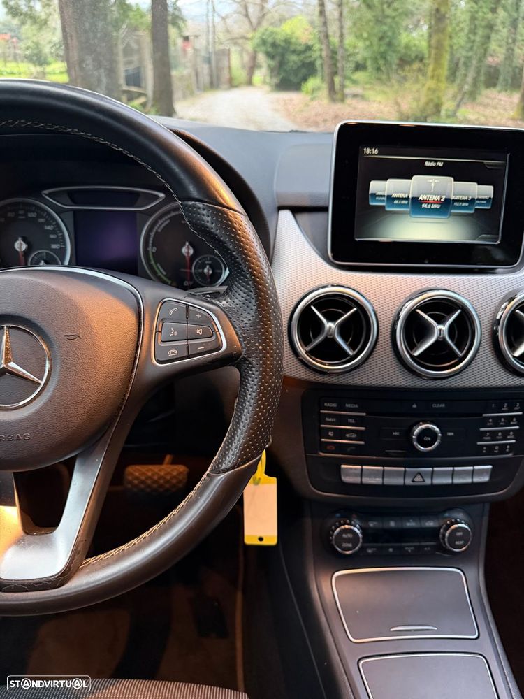 Mercedes-Benz B 250 e Electric Drive - 13