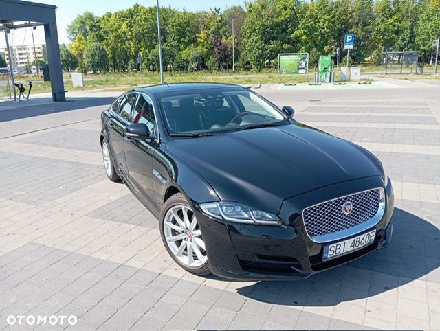 Jaguar XJ 3.0 T Luxury - 9