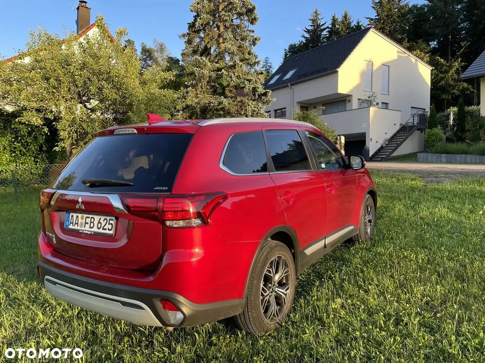 Mitsubishi Outlander 2.0 Intense + 4WD CVT - 2