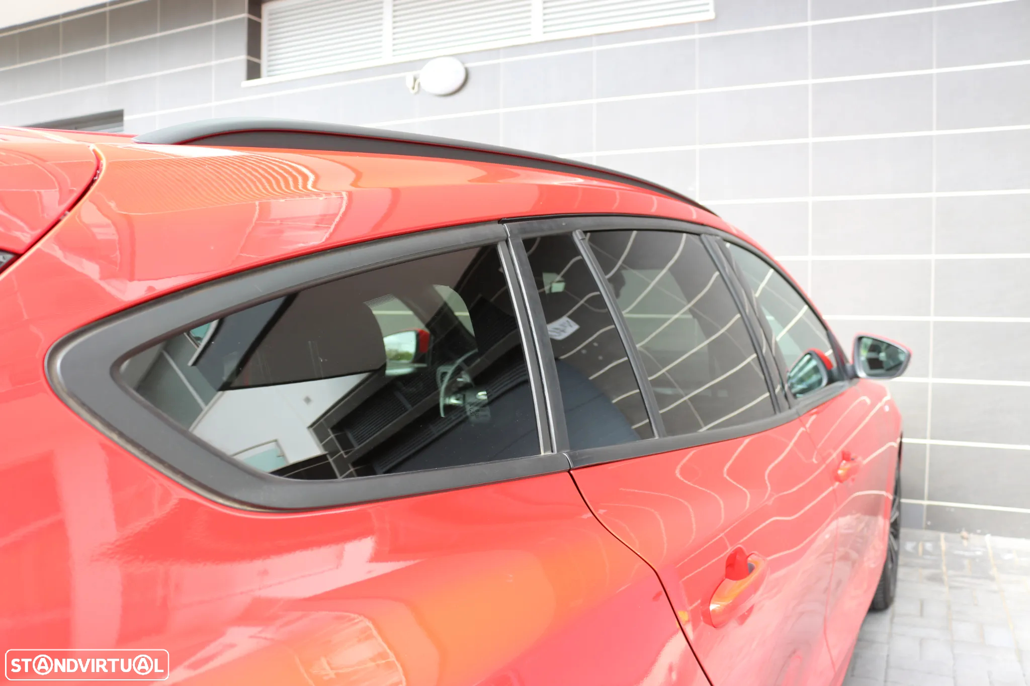 Ford Focus SW 1.0 EcoBoost S&S ST-LINE - 52