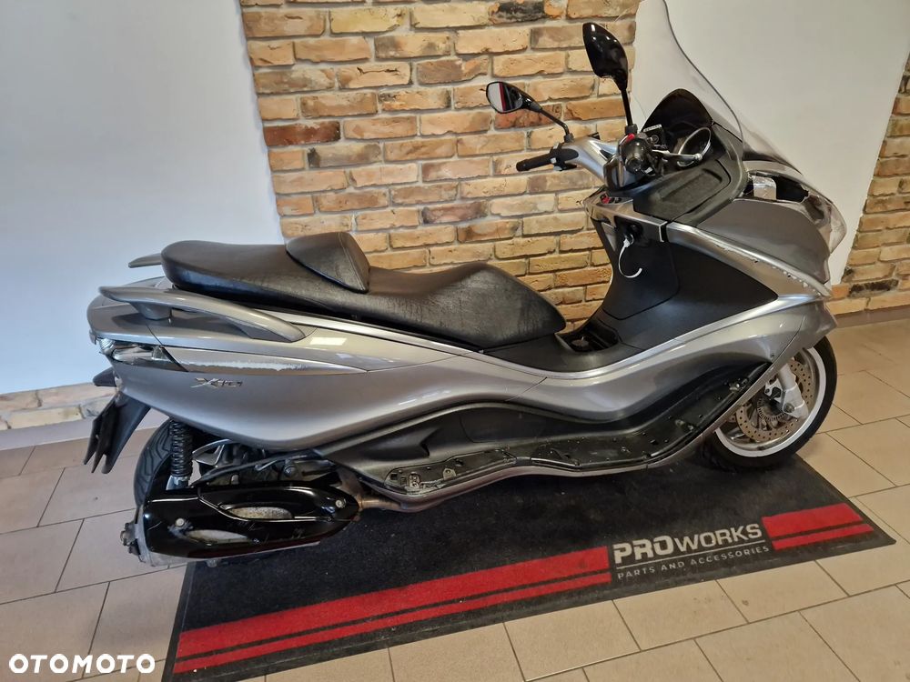 Piaggio X10 - 4