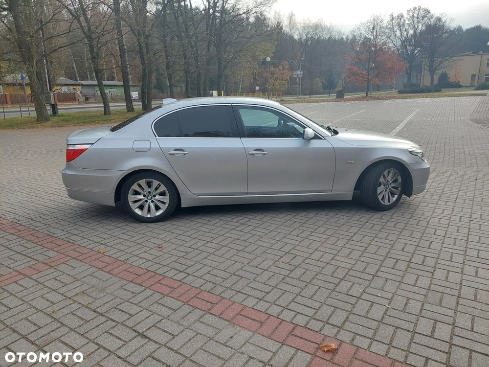 BMW i5 - 13