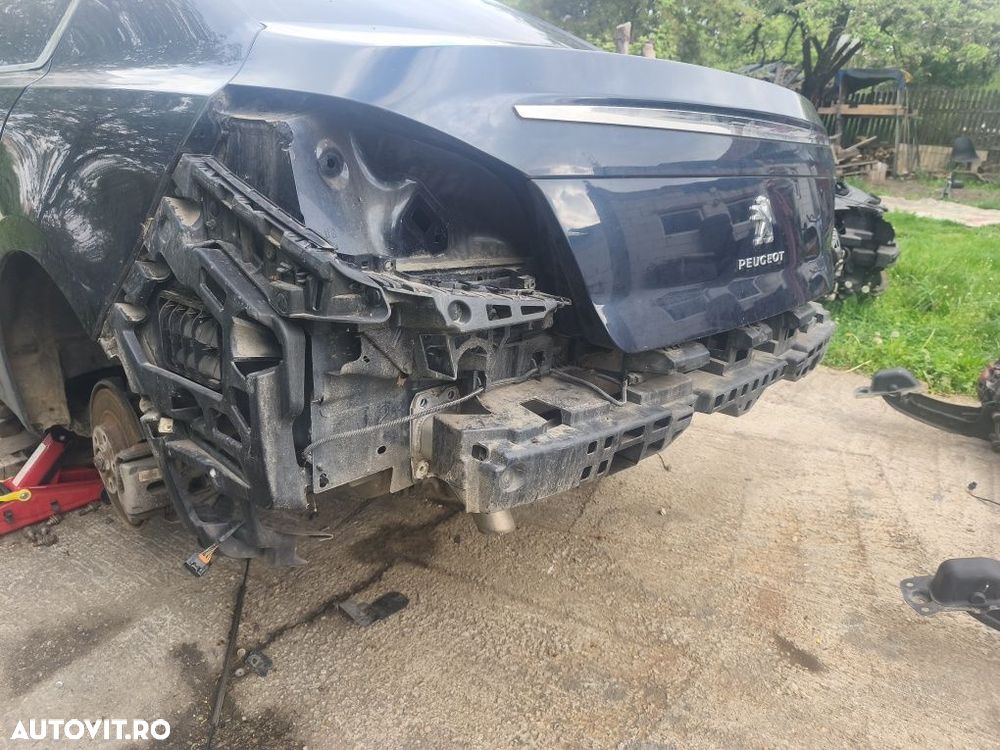 Suporți bară spate Peugeot 508 sedane berlina  2012 / armătură bară Peugeot 508 - 1