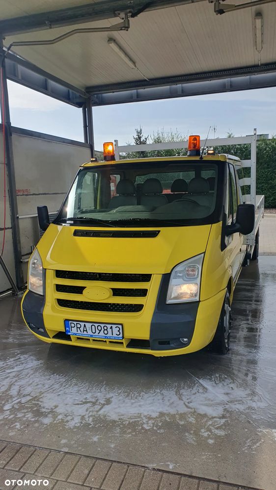 Ford Transit - 1