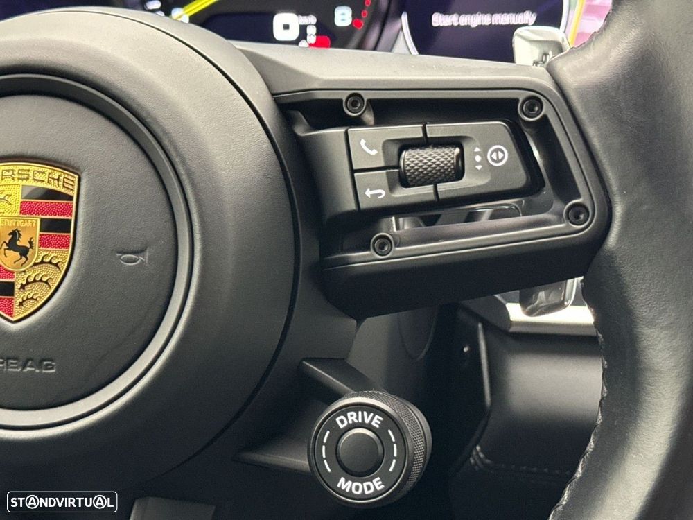 Porsche Panamera Sport Turismo 4 E-Hybrid - 24