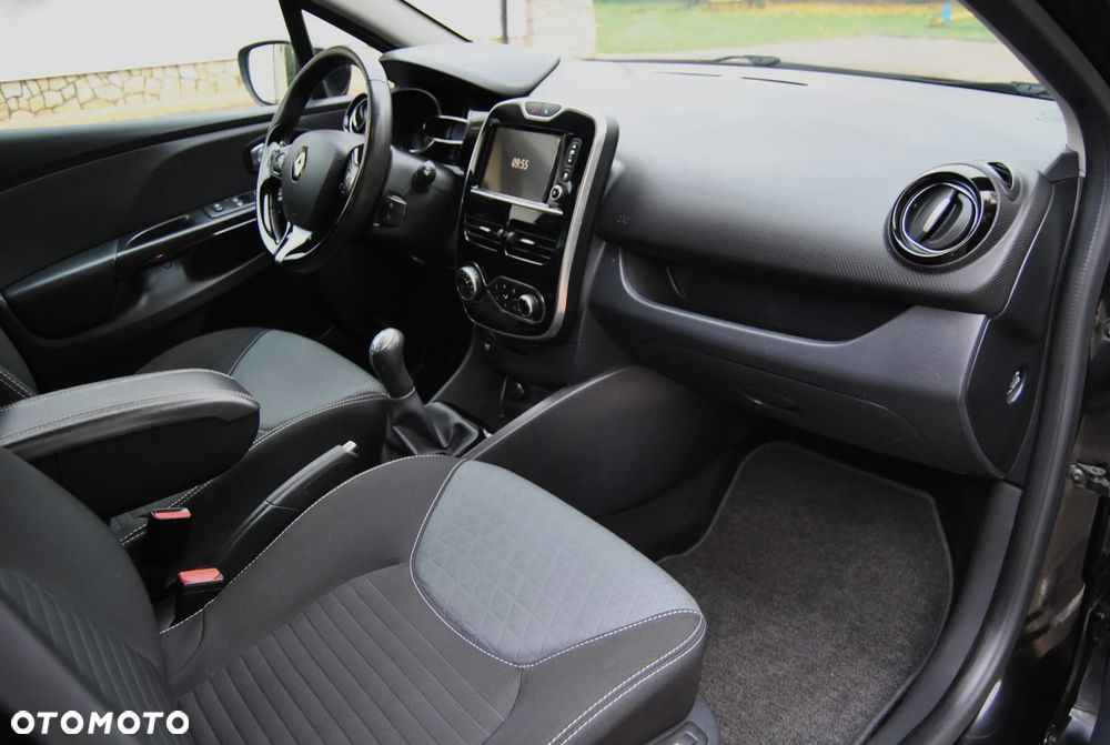 Renault Clio - 7