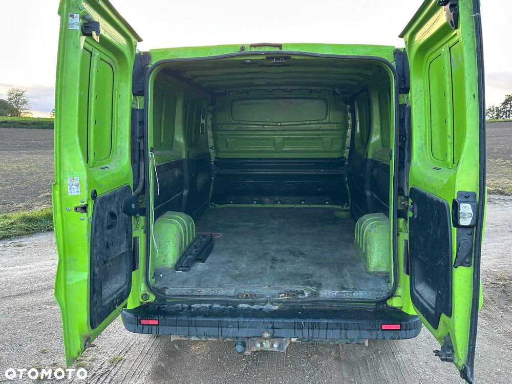 Opel Vivaro - 11