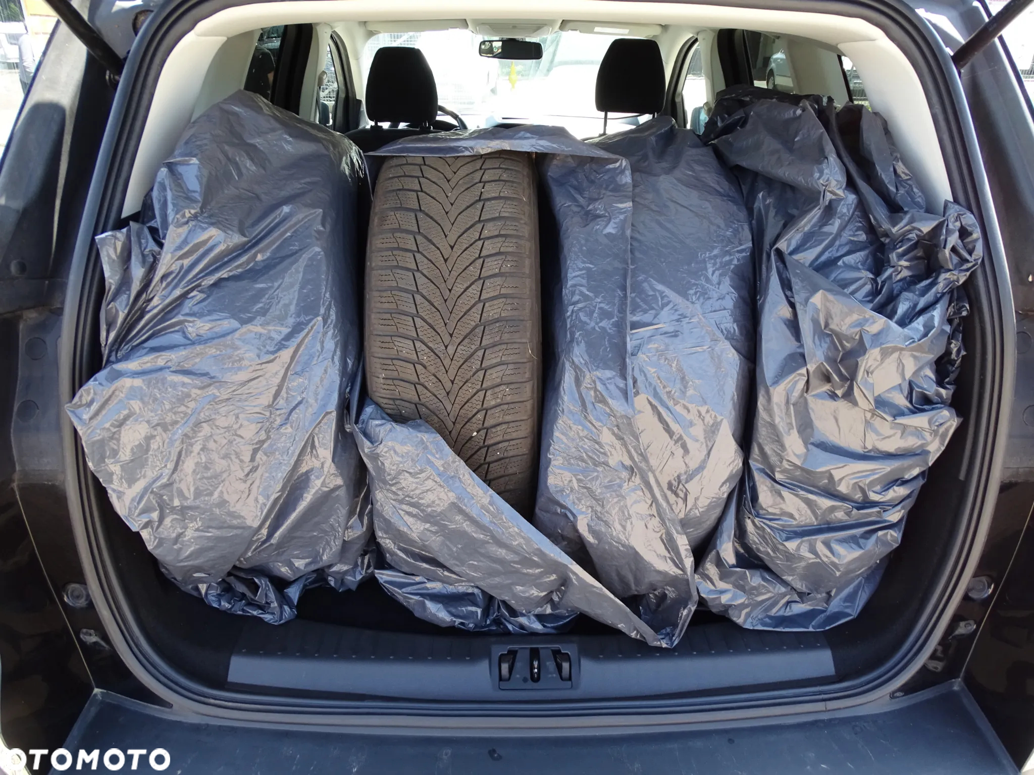 Ford Kuga 1.5 EcoBoost 2x4 Black & Silver - 15