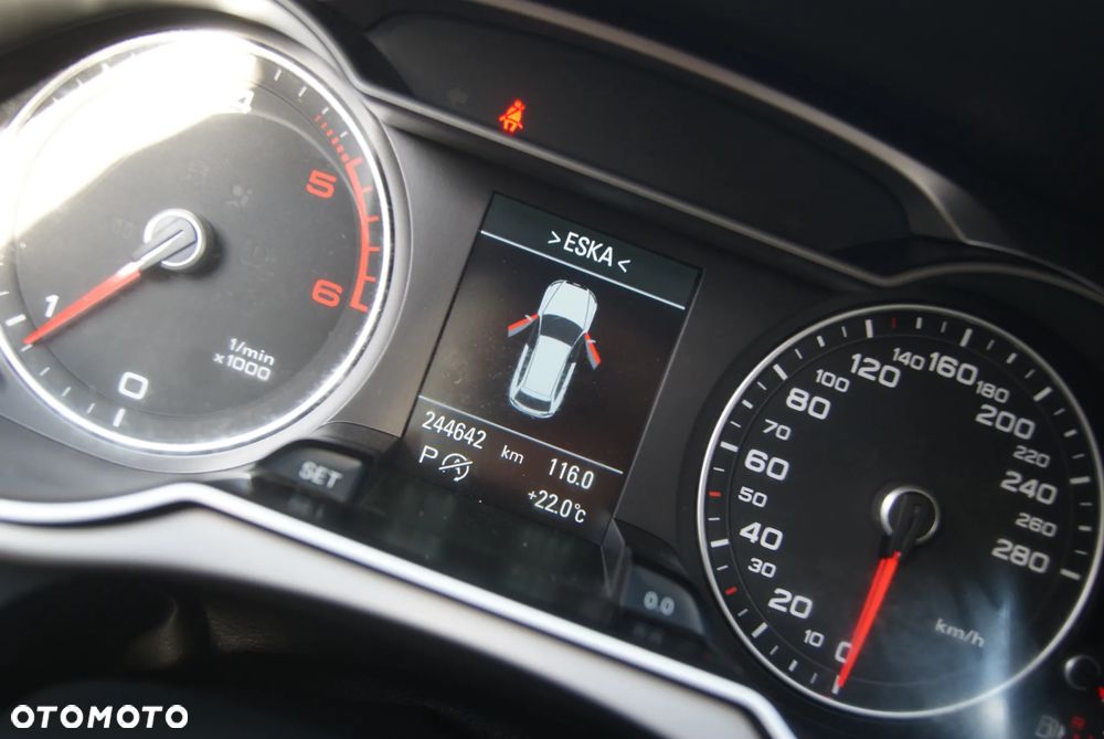 Audi A4 Avant 2.0 TDI DPF multitronic S line Sportpaket - 33