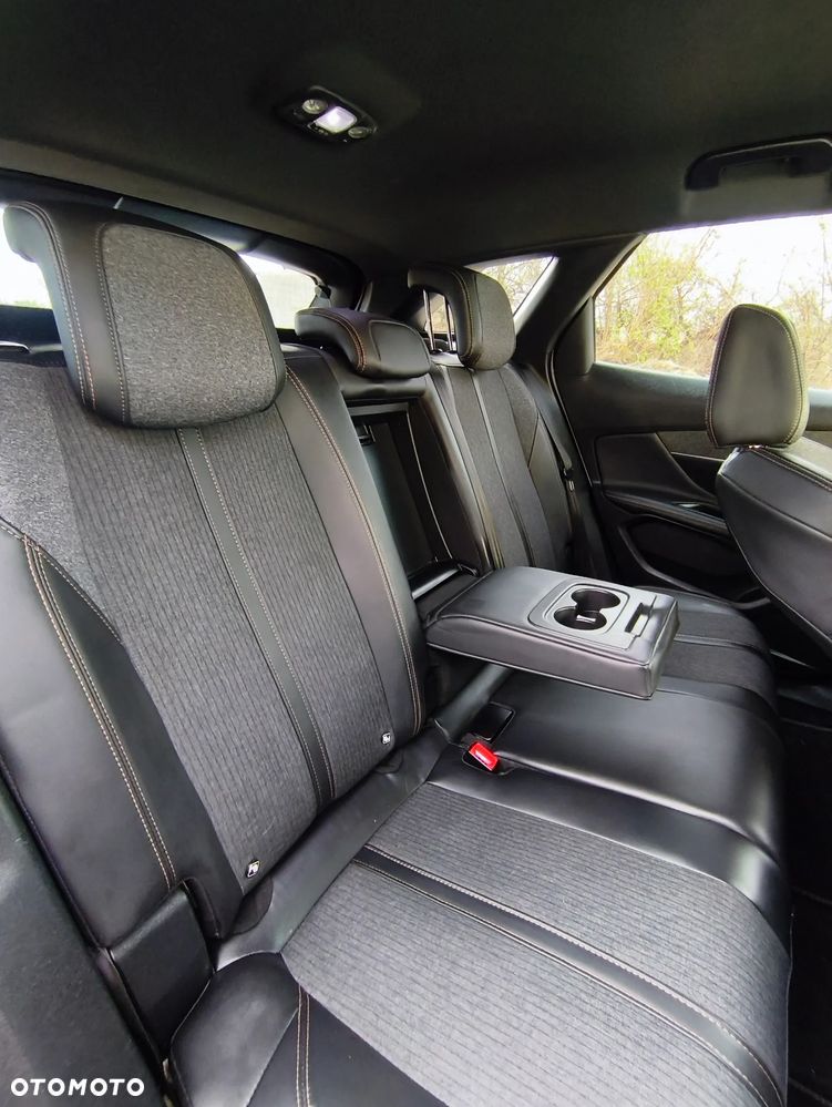 Peugeot 3008 2.0 BlueHDi Allure - 30