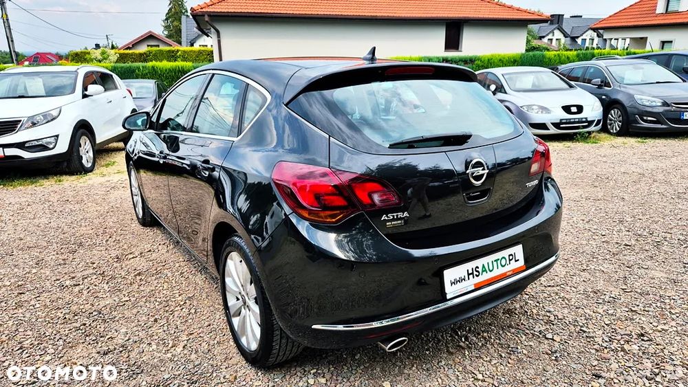Opel Astra 1.4 T Cosmo S&S - 19