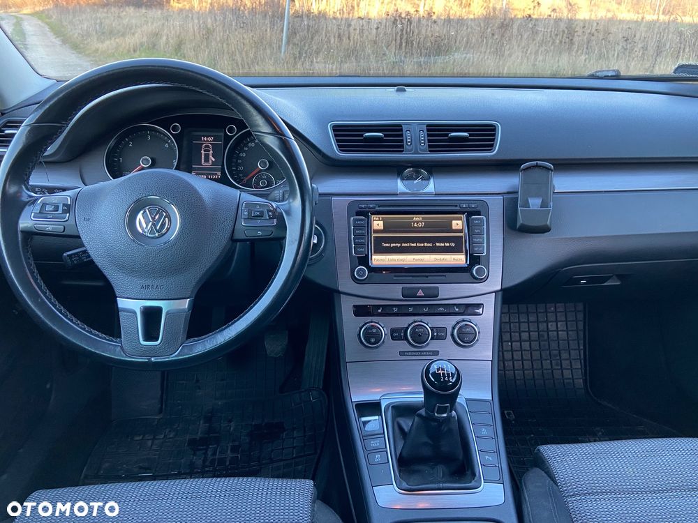 Volkswagen Passat Variant 2.0 TDI DPF Comfortline - 11