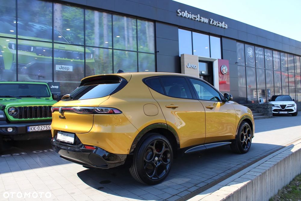 Alfa Romeo Tonale 1.5 T4 GSE mHEV Veloce DCT - 5