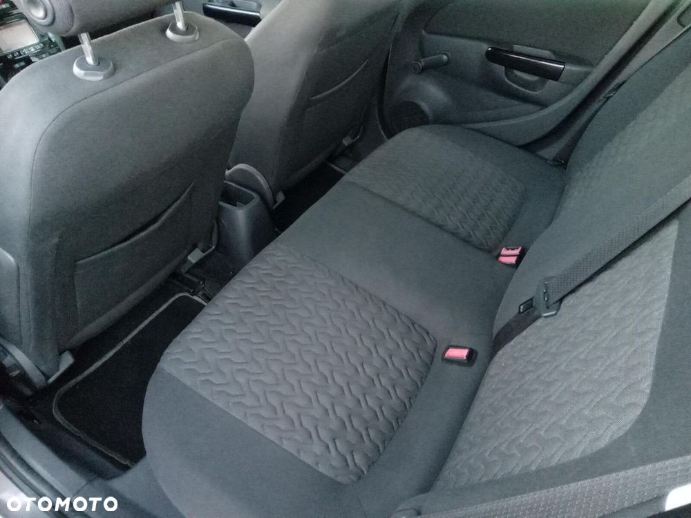 Opel Corsa - 22