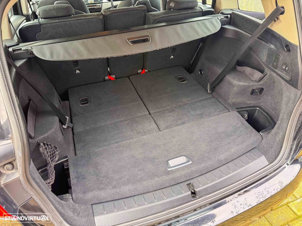 BMW 218 Gran Tourer d 7L - 9