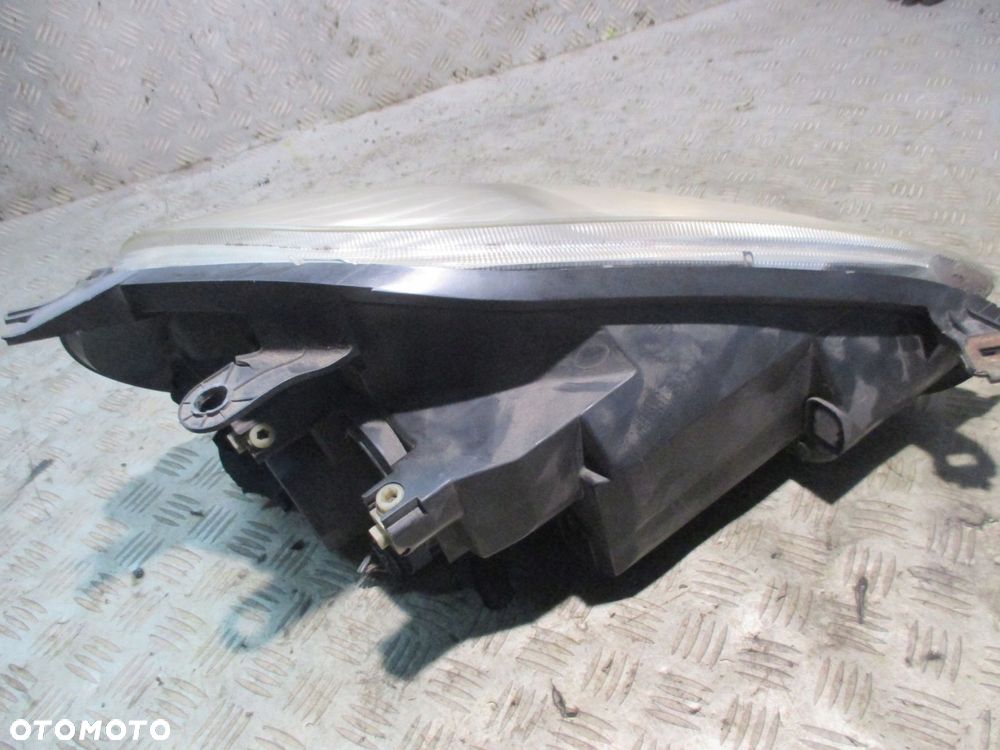 LAMPA PRAWA REFLEKTOR LEWY PRZÓD FIAT GRANDE PUNTO - 3