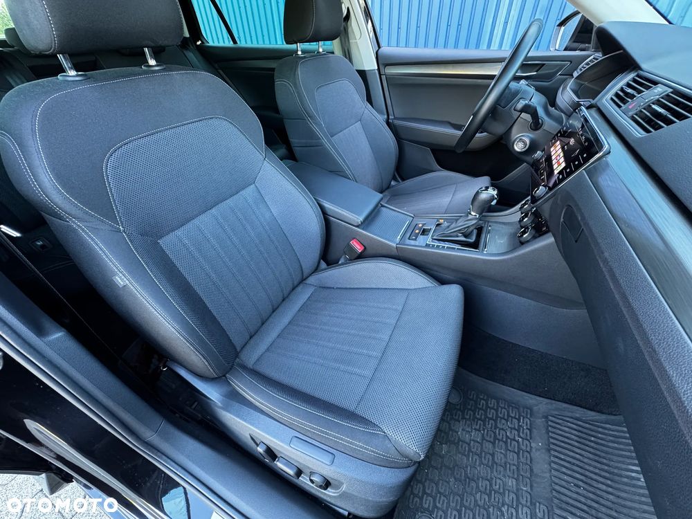 Skoda Superb 2.0 TDI SCR 4x4 Style DSG - 13