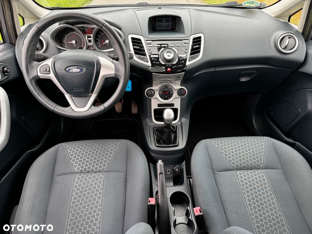 Ford Fiesta 1.25 Titanium - 27