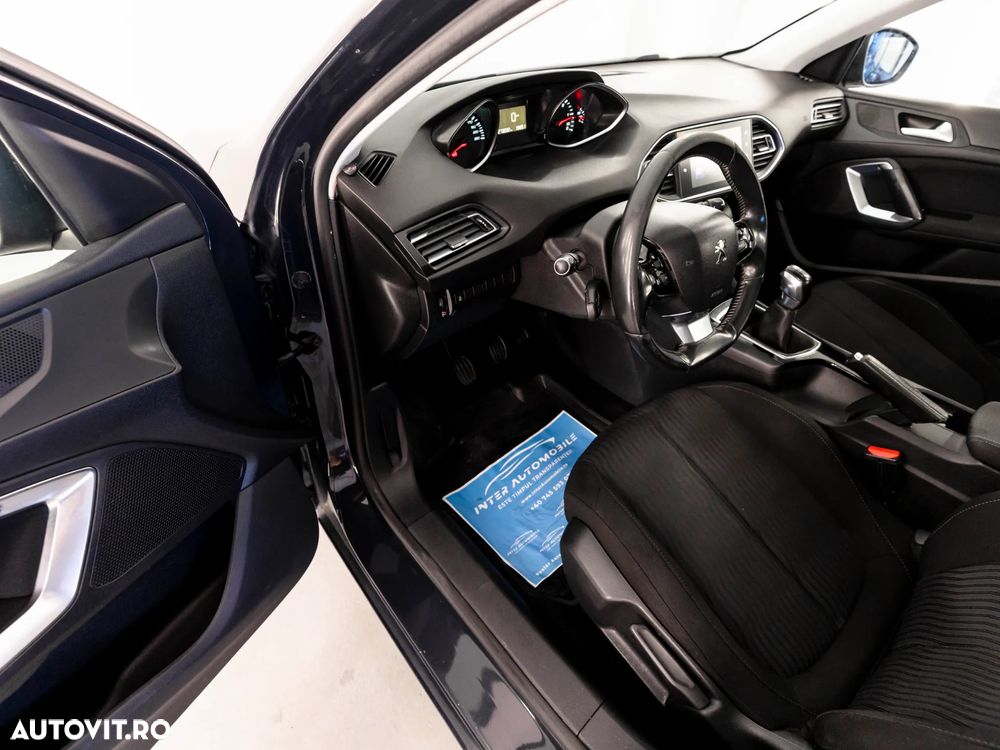 Peugeot 308 1.6 HDI FAP Allure - 20
