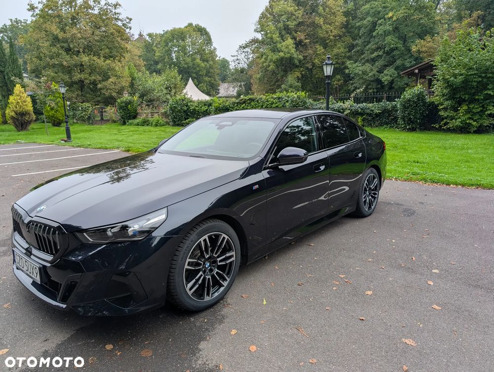 BMW Seria 5 520i - 4