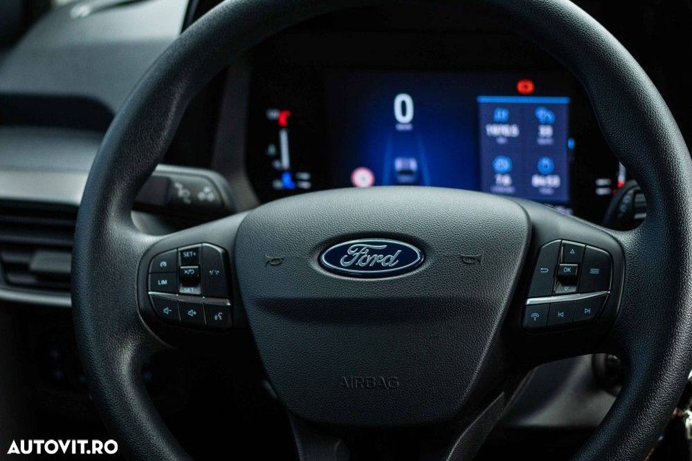 Ford Tourneo Courier 1.0 EcoBoost Trend - 30