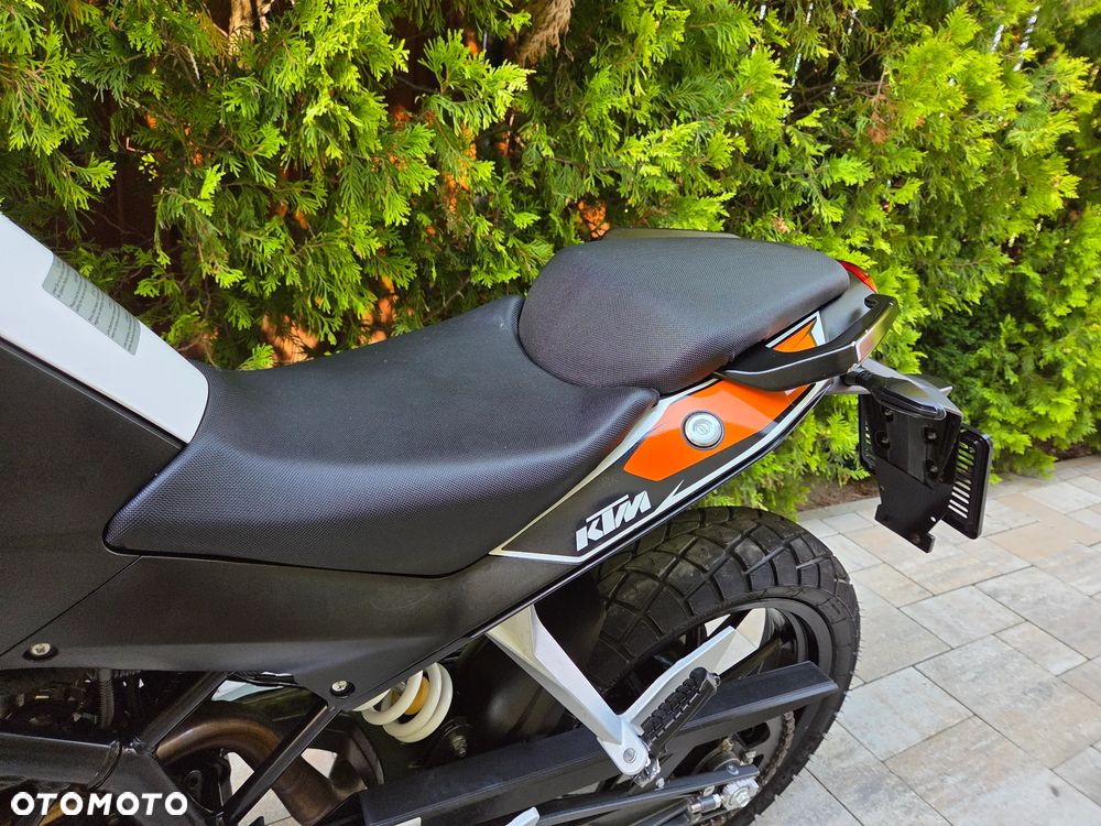 KTM Duke 125 - 19