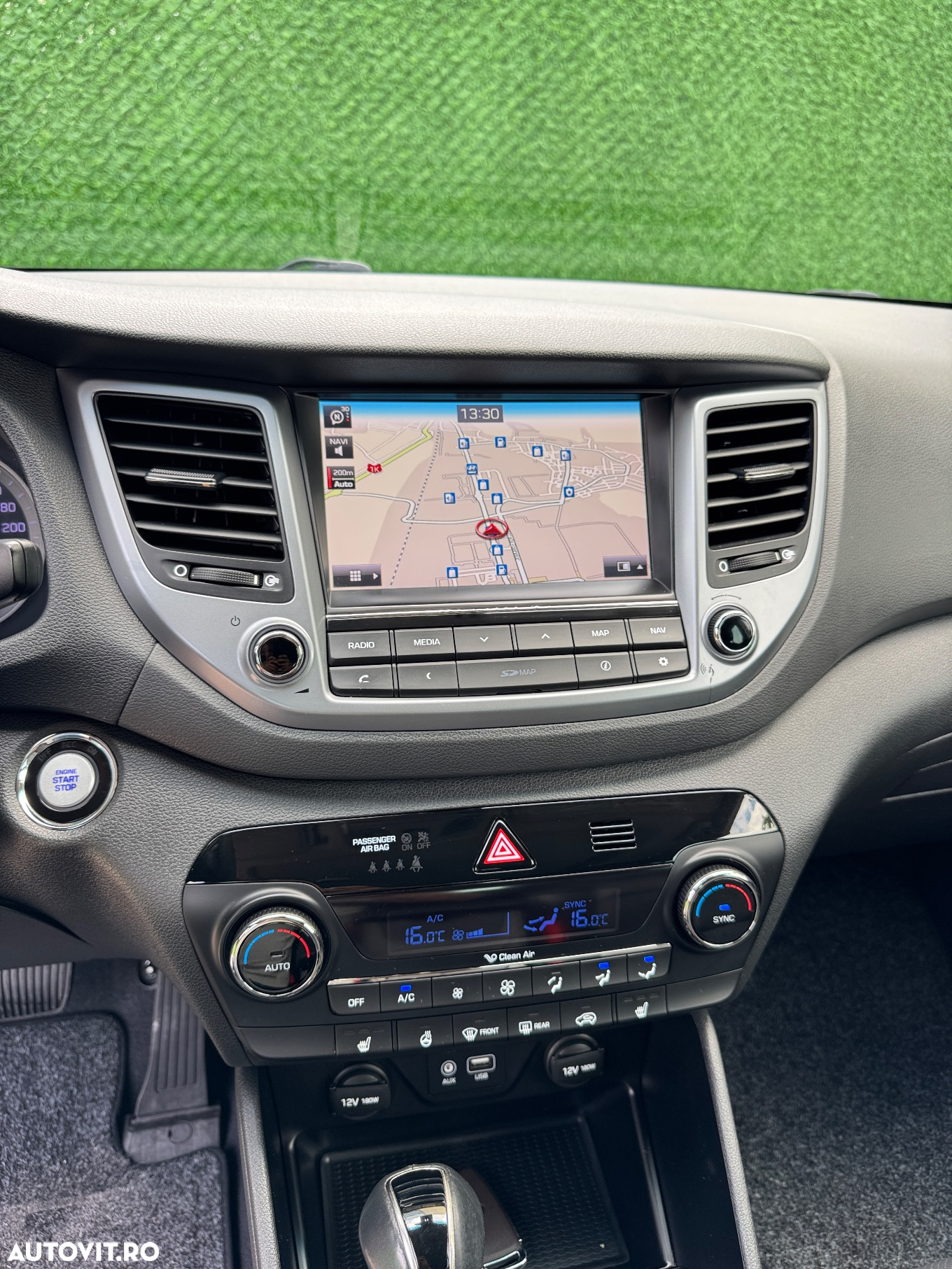 Hyundai Tucson 2.0 CRDI 4WD 6AT Premium+ - 23