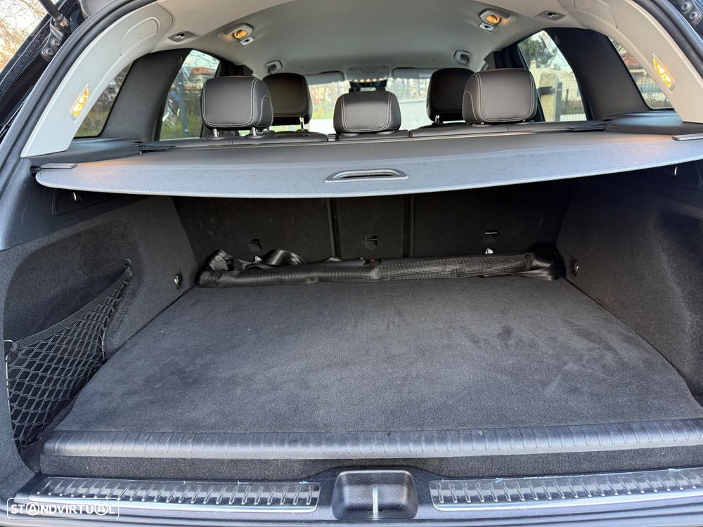 Mercedes-Benz GLC 300 - 30