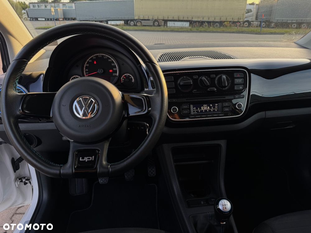 Volkswagen up! R-Line - 37