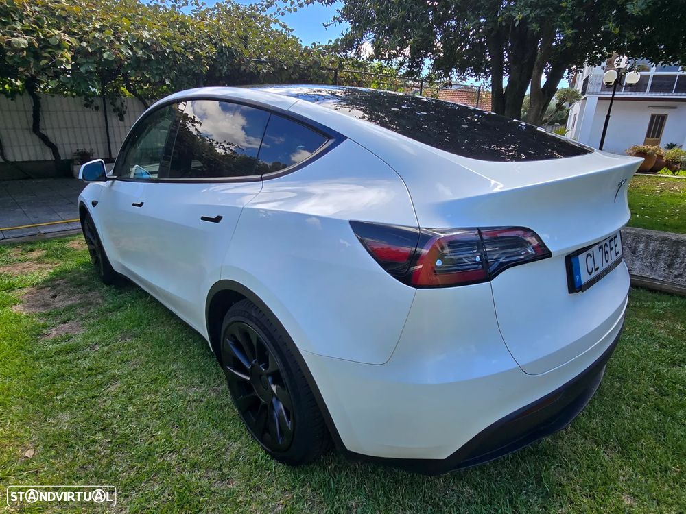 Tesla Model Y Standard - 10